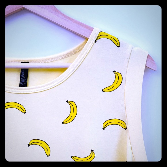 Banana Print Tank Top! - Picture 1 of 4